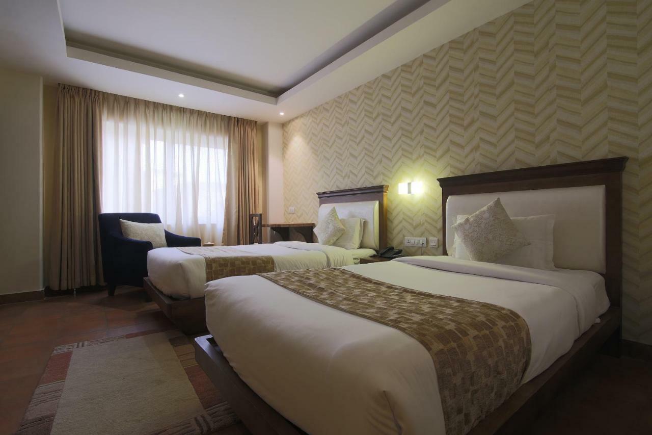 Teeka Resort Suites & Spa Pokhara Kültér fotó